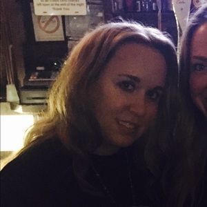 Meet your Posher, Lauren